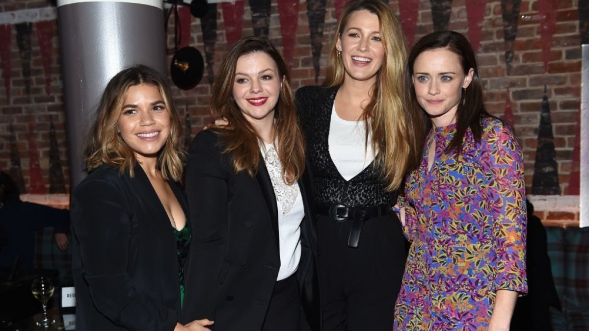 'Sisterhood of the Traveling Pants' Stars Have a Full Reunion – NBC Connecticut - Vimarsana News