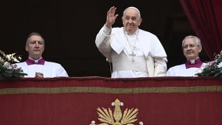 Pope Francis delivers the Christmas 'Urbi et Orbi' message