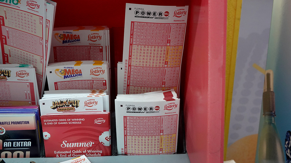 Powerball jackpot reaches $700 million for Wednesday night drawing