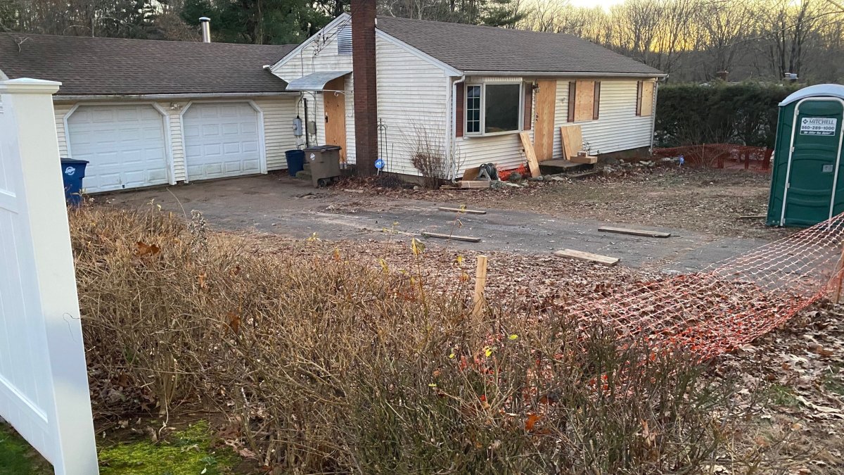 Following hoarding and rat concerns, Vernon steps in to clean up