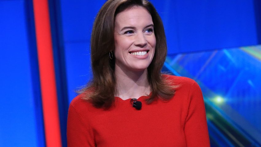 Kelly Evans