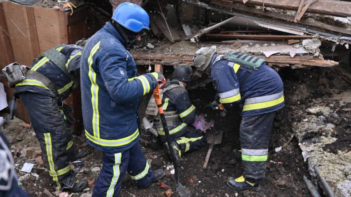 Ukraine war live updates: Russia unleashes missile, drone attacks across Ukraine; Putin courts families of dead servicemen - Vimarsana News