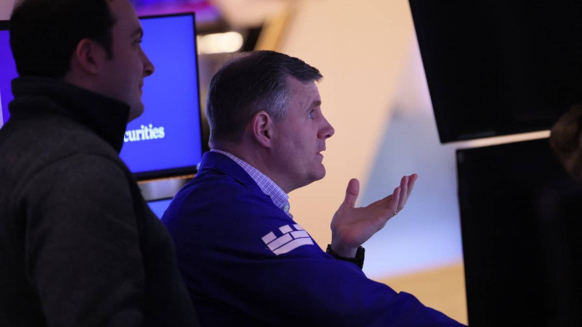Stock futures fall ahead of big tech earnings and Fed meeting decision: Live updates - Vimarsana News