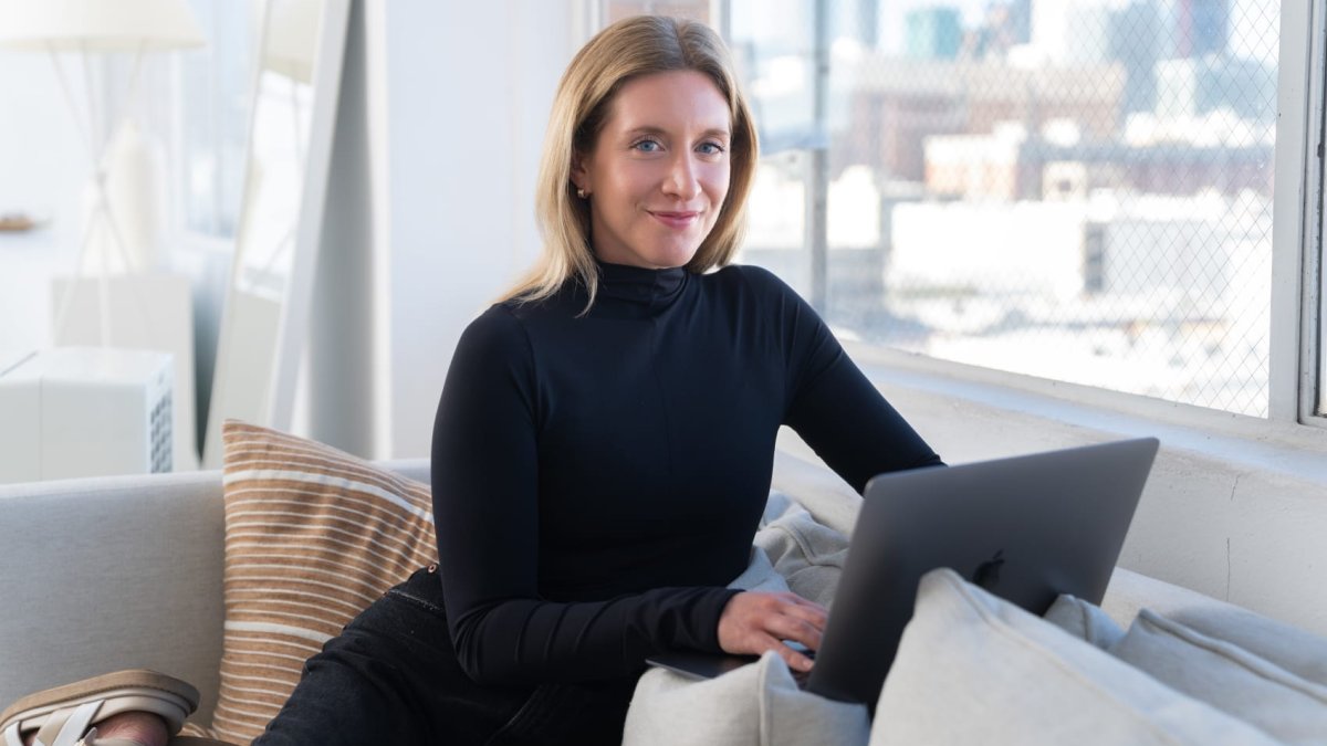 28-year-old with a net worth over $500,000 shares 5 money habits she avoids: 'Everything can't be a little treat' – NBC Connecticut - Vimarsana News