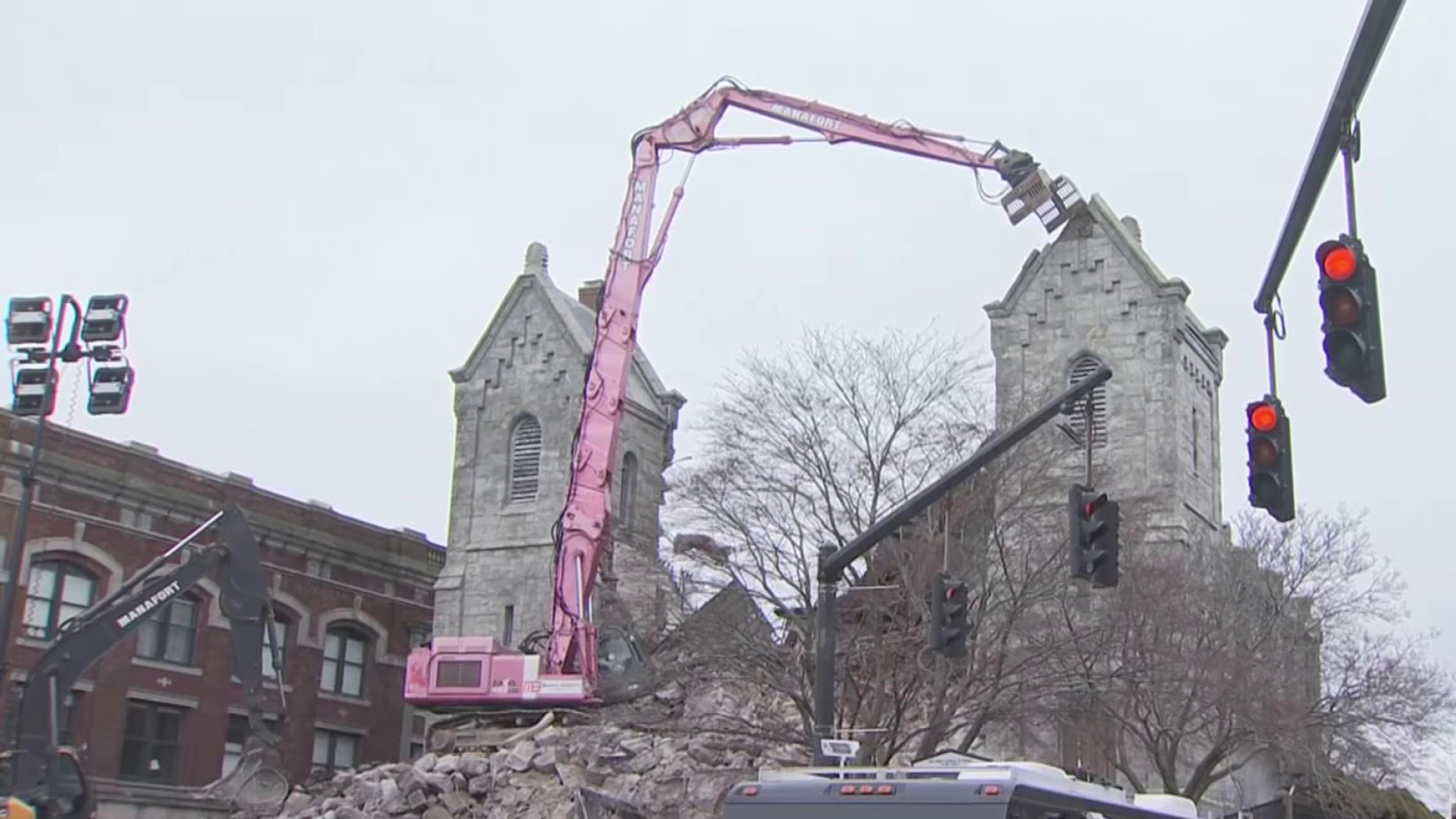 Crews Demolish Iconic New London Church After Steeple Collapse – NBC ...