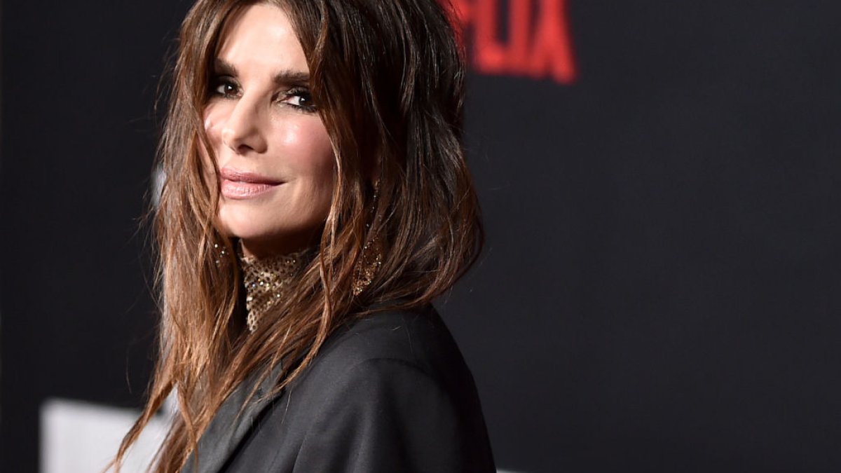 Sandra Bullock spreads late partner Bryan Randall's ashes in Wyoming – NBC Connecticut - Vimarsana News
