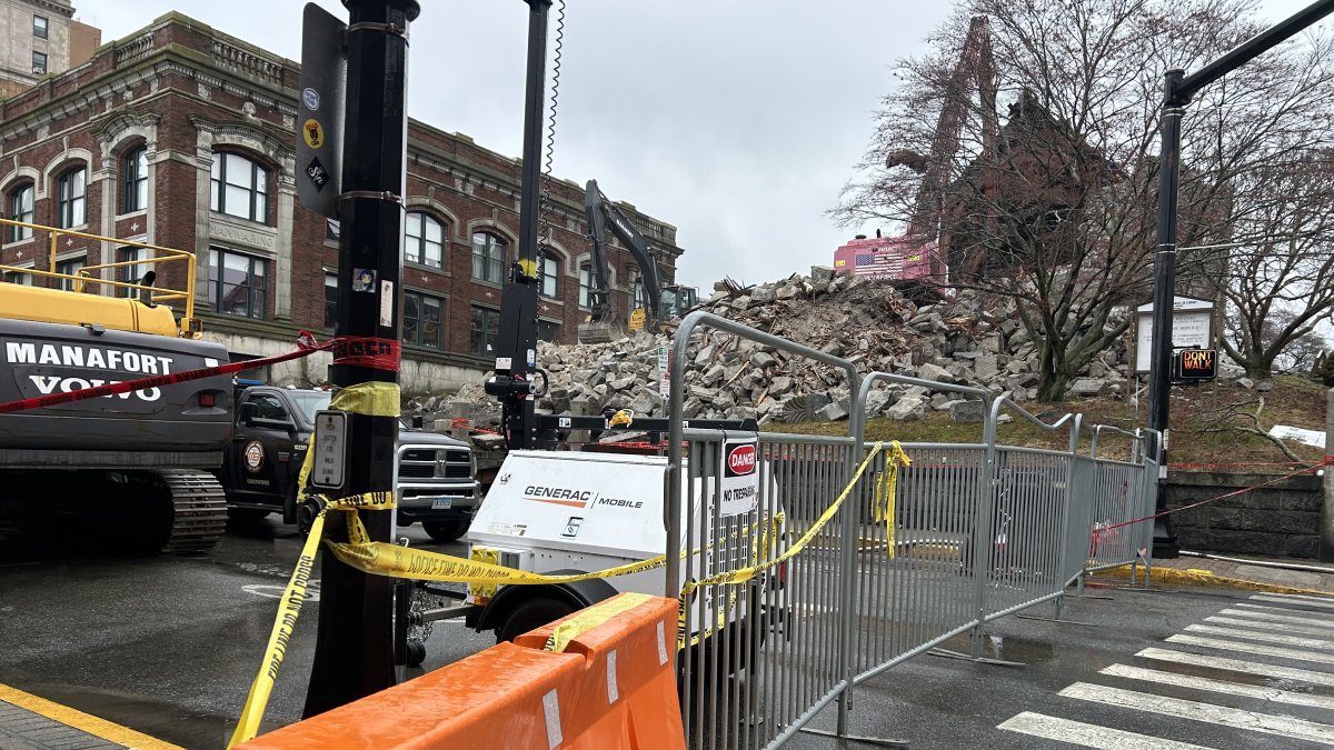 Demolition of New London church is complete after last week’s collapse ...