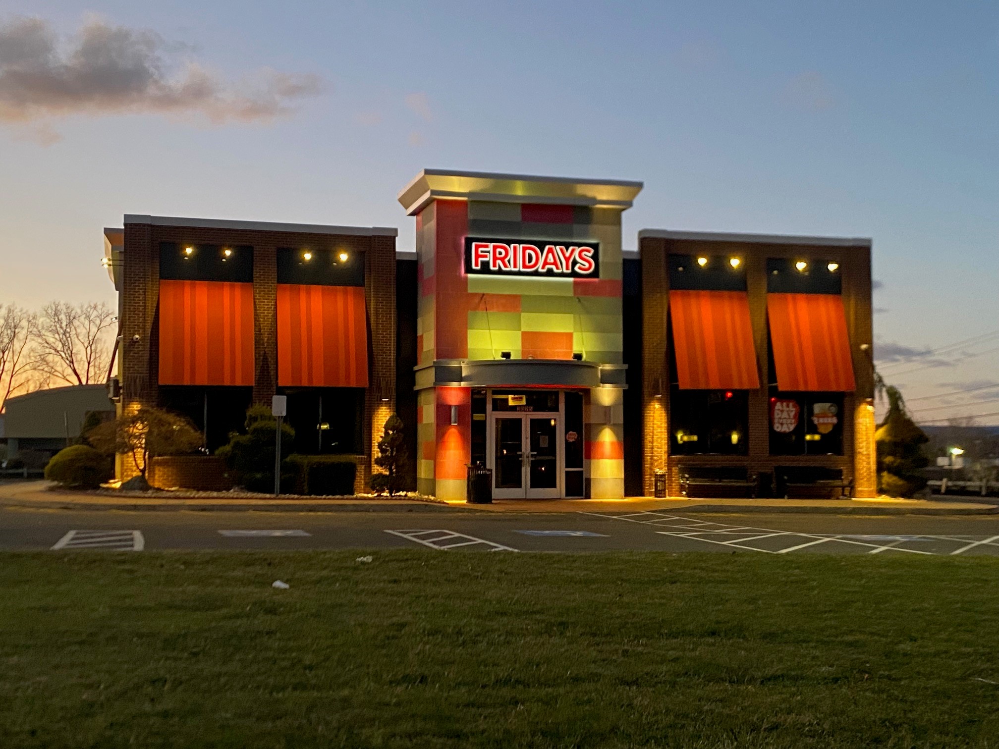 TGI Fridays has officially closed their Newington location NBC