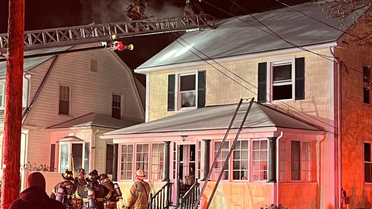 2 people escape as fire causes heavy damage to home in Wethersfield ...