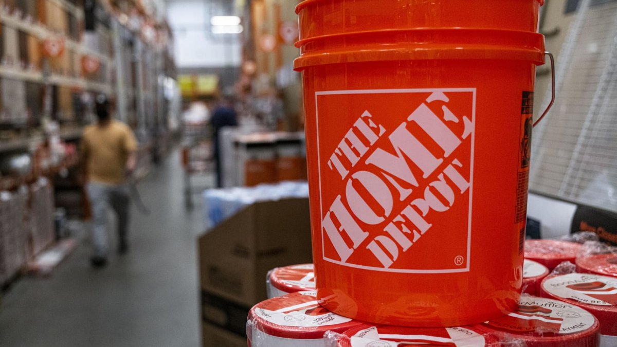 Home Depot beats earnings, sales estimates even as consumers take on smaller home improvement projects - Vimarsana News