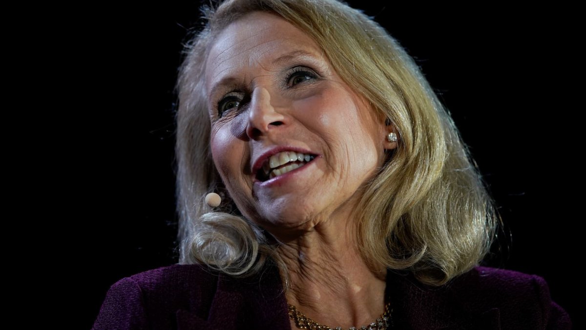 Why Shari Redstone is trying to sell Paramount — and why she needs the right deal - Vimarsana News