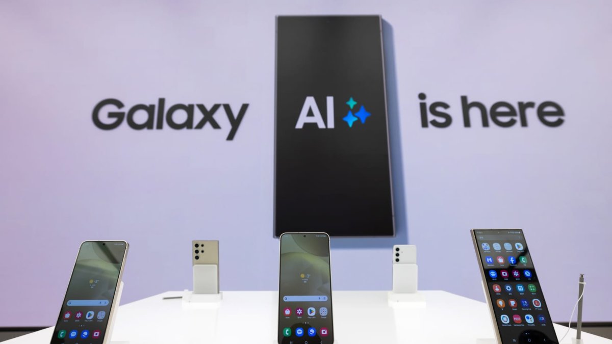 Smartphone giants like Samsung are going to talk up 'AI phones' this year — here's what that means – NBC Connecticut - Vimarsana News