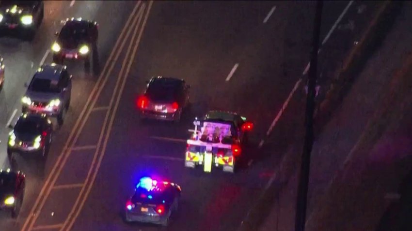 Watch Chopper4 follow police pursuit of hijacked roadside assistance truck