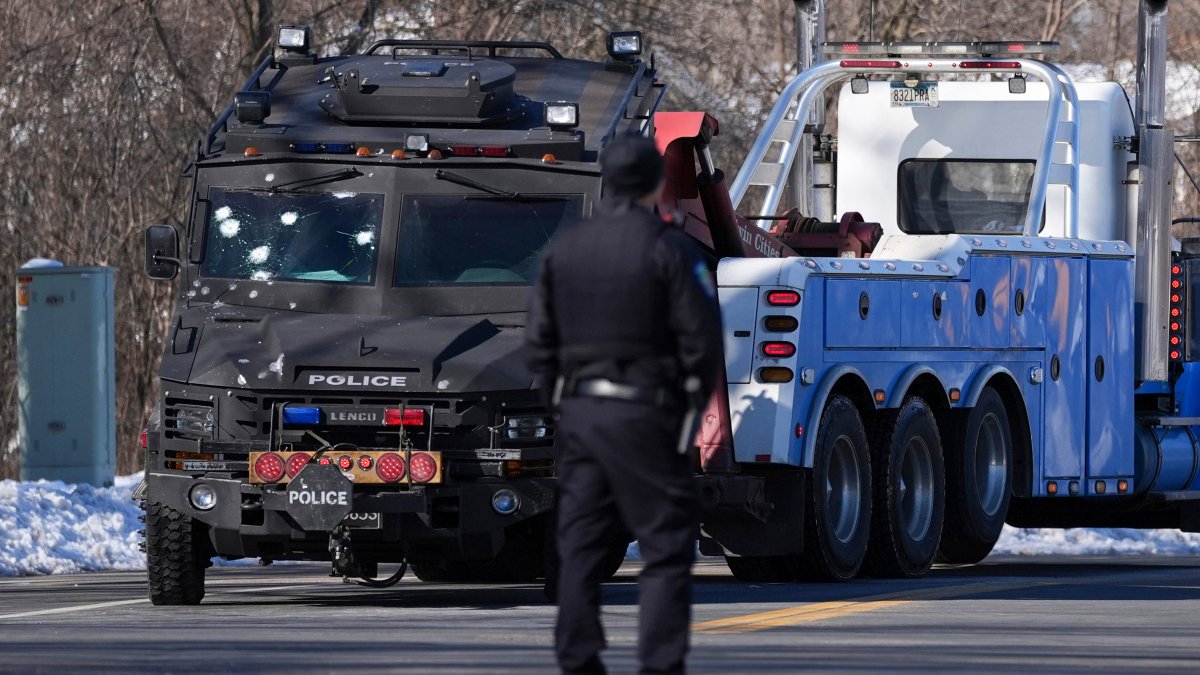 Minnesota man who killed 3 wasn't allowed to have guns – NBC Connecticut - Vimarsana News