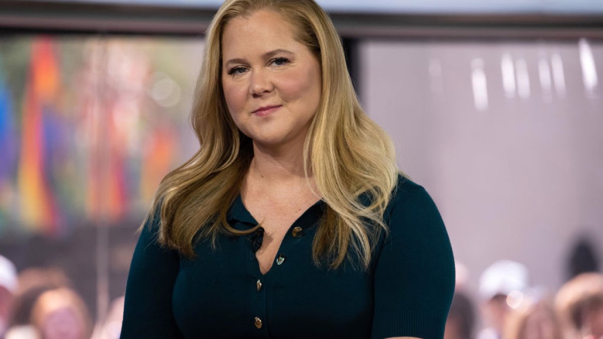 Amy Schumer addresses criticism about her 'puffier' face in powerful post – NBC Connecticut - Vimarsana News