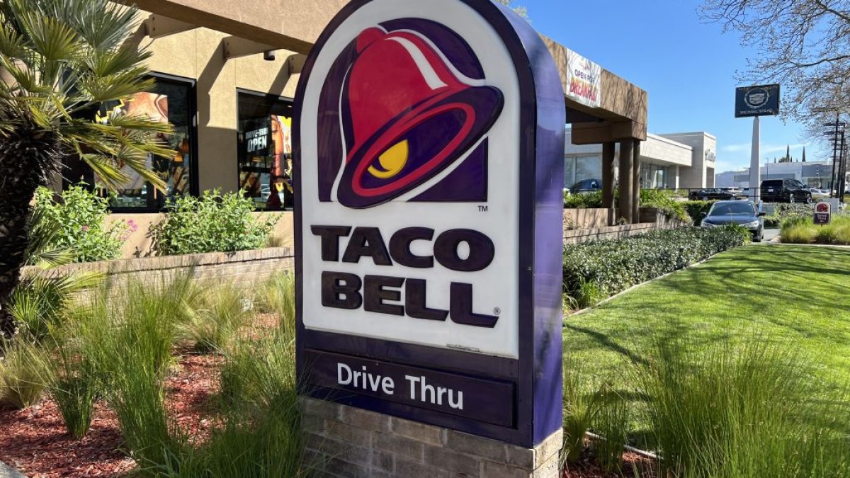 The 'Choco Taco' is making a comeback, thanks to Taco Bell – NBC Connecticut - Vimarsana News