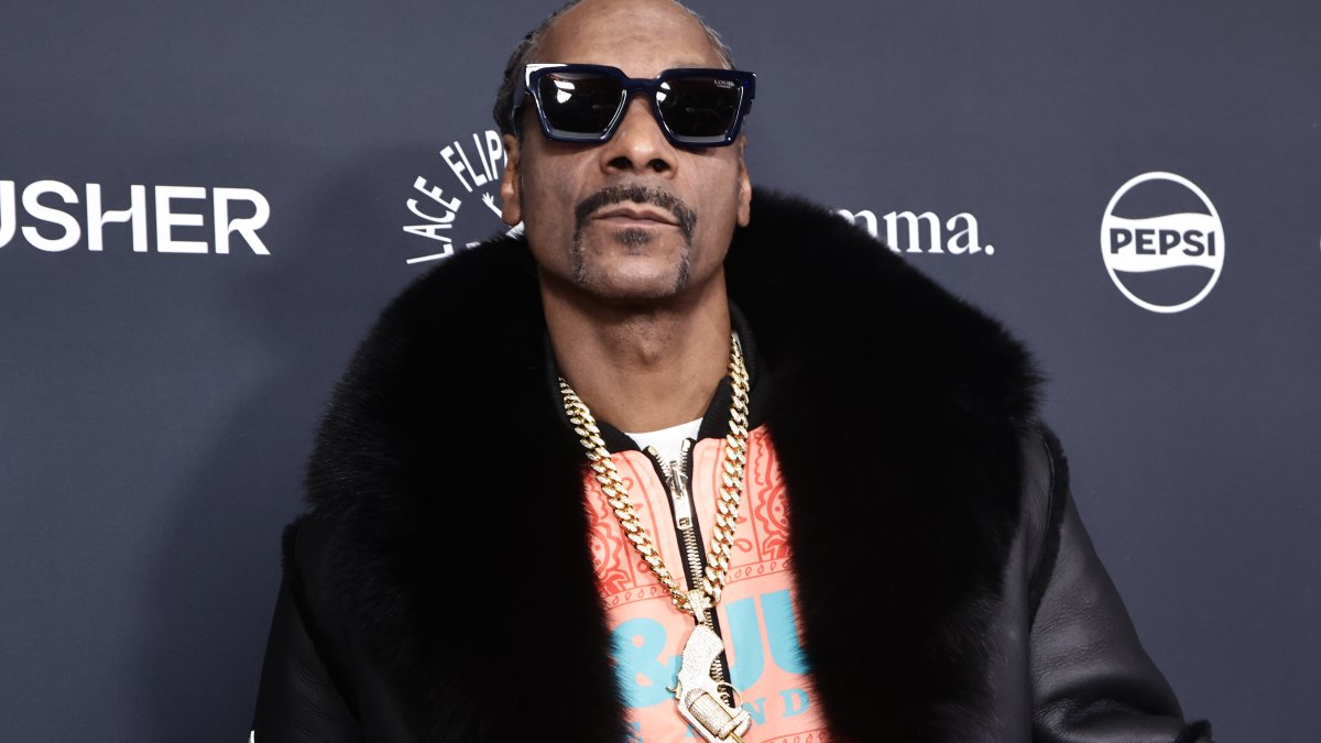 Snoop Dogg's younger brother Bing Worthington dead at 44 – NBC Connecticut - Vimarsana News