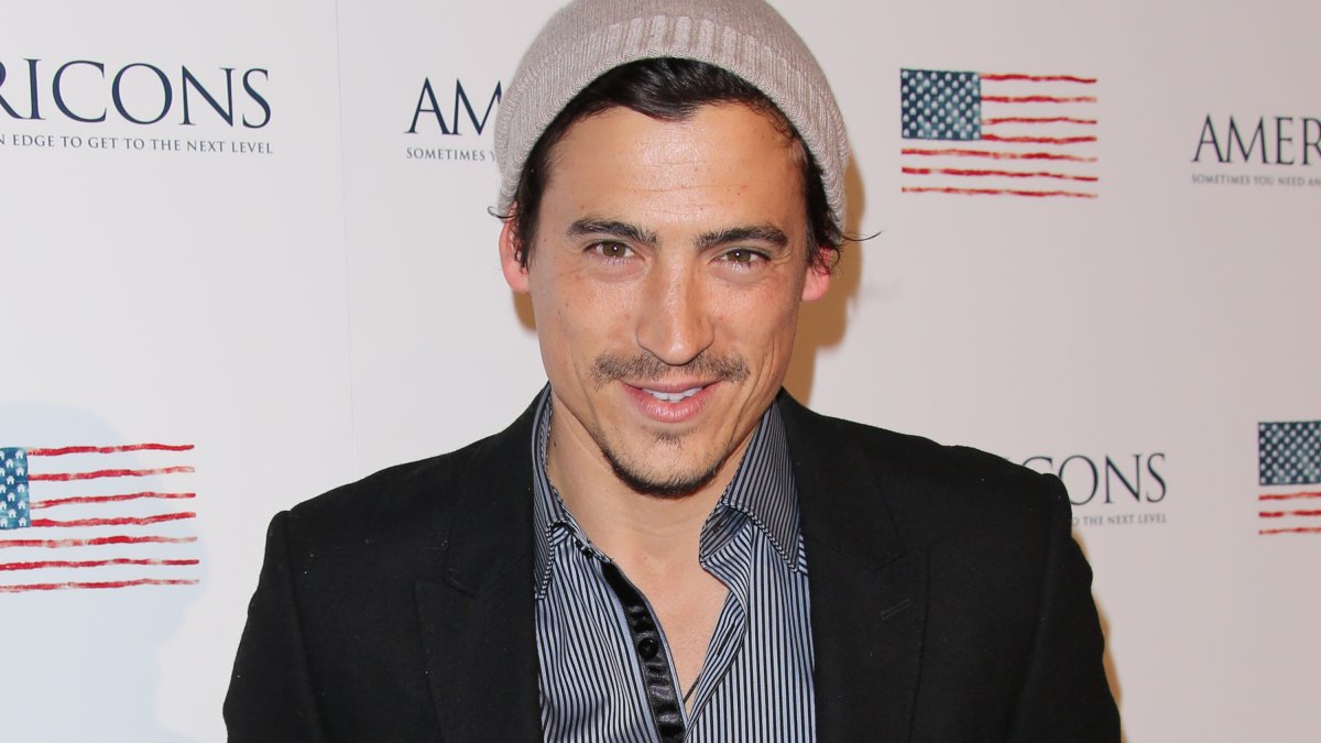 Andrew Keegan addresses cult leader rumors – NBC Connecticut - Vimarsana News