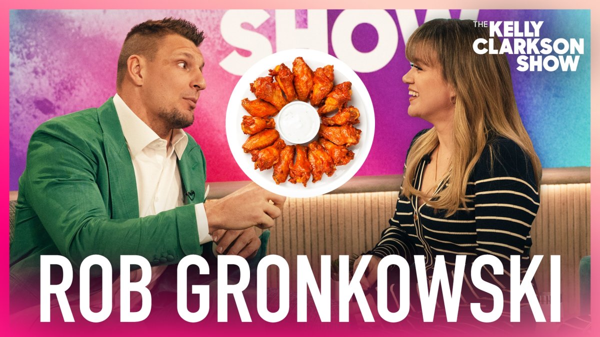 Rob Gronkowski and Kelly Clarkson debate blue cheese vs. ranch NBC