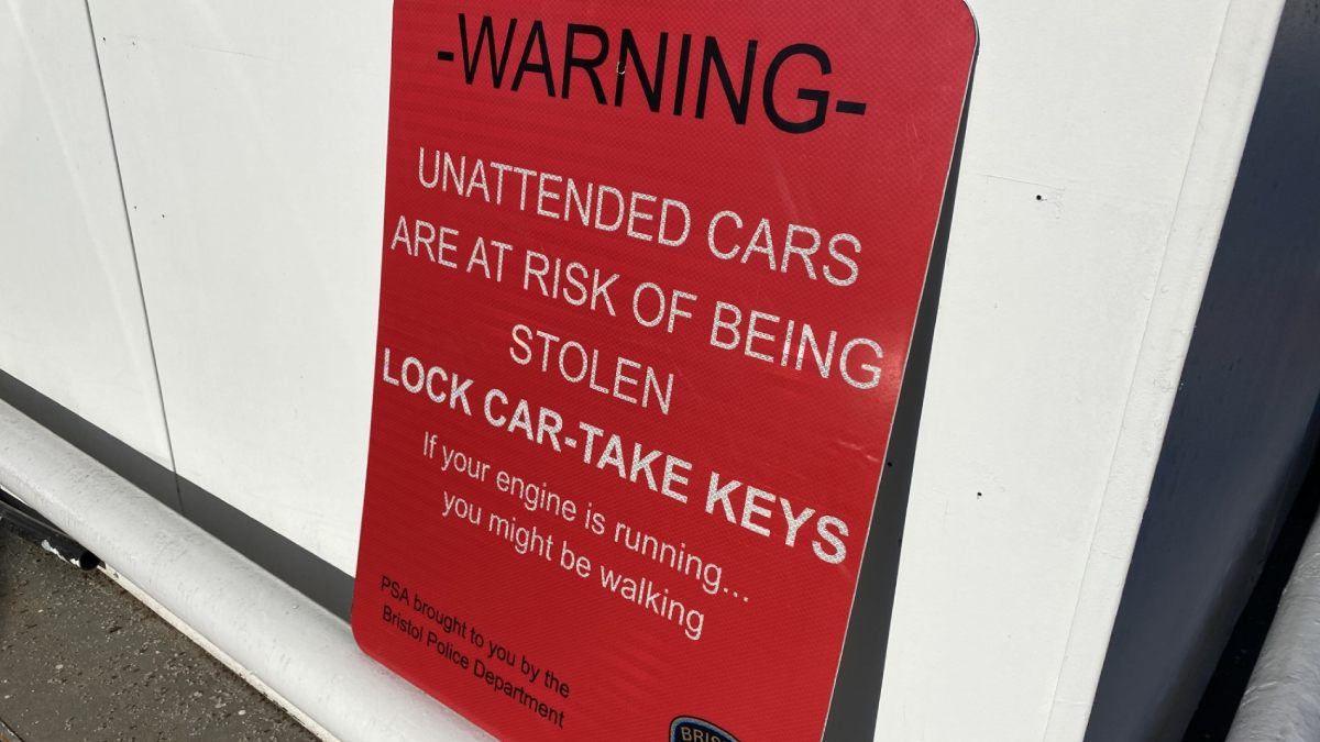 Bristol police providing signs to help prevent car thefts at gas
