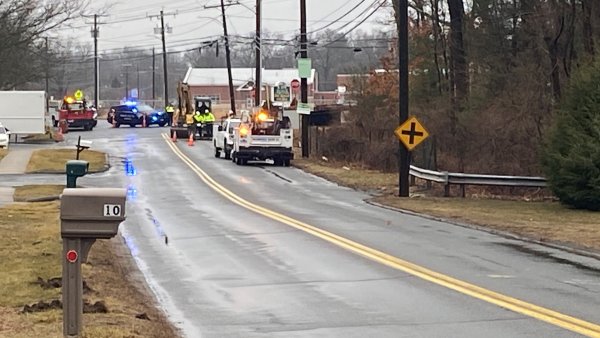 Crews work to repair water main break in Enfield – NBC Connecticut