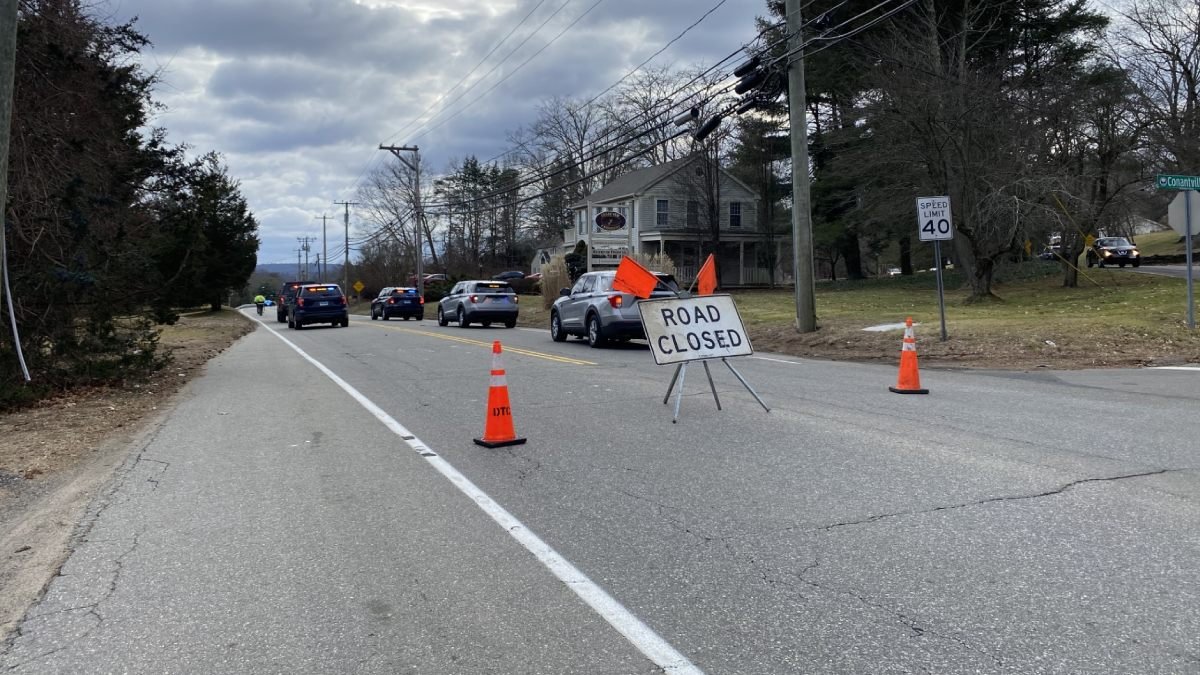 Pedestrian struck on Route 195 in Mansfield, road closed - Vimarsana News