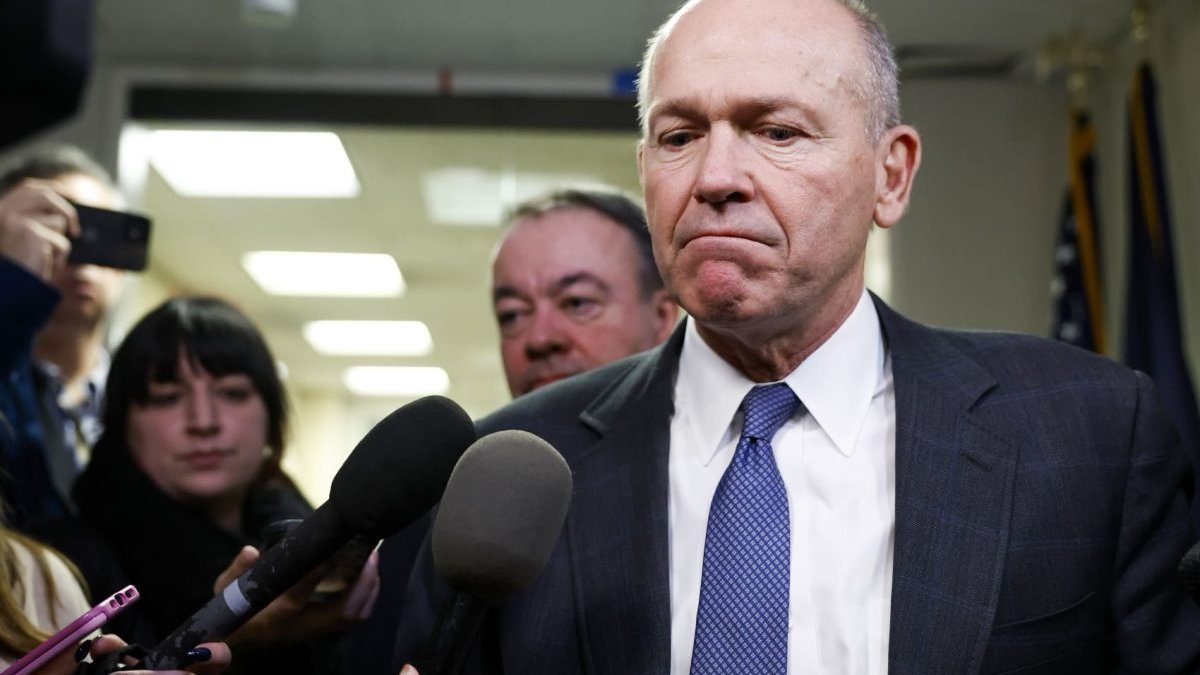 Boeing CEO to step down in wake of 737 Max crisis – NBC Connecticut - Vimarsana News