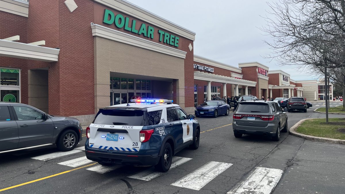 3yearold safe, suspect in custody after car stolen in Mass. is found in Conn. NBC Connecticut