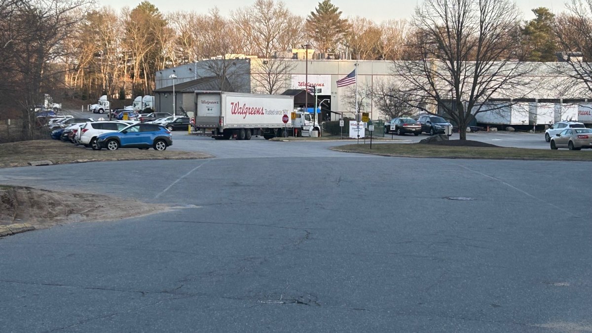 Over 300 jobs to be eliminated after closure of CT Walgreens