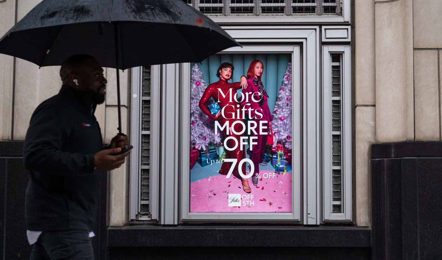Retailers like Peloton and Saks keep paying vendors late, signaling possible 'financial distress' – NBC Connecticut - Vimarsana News