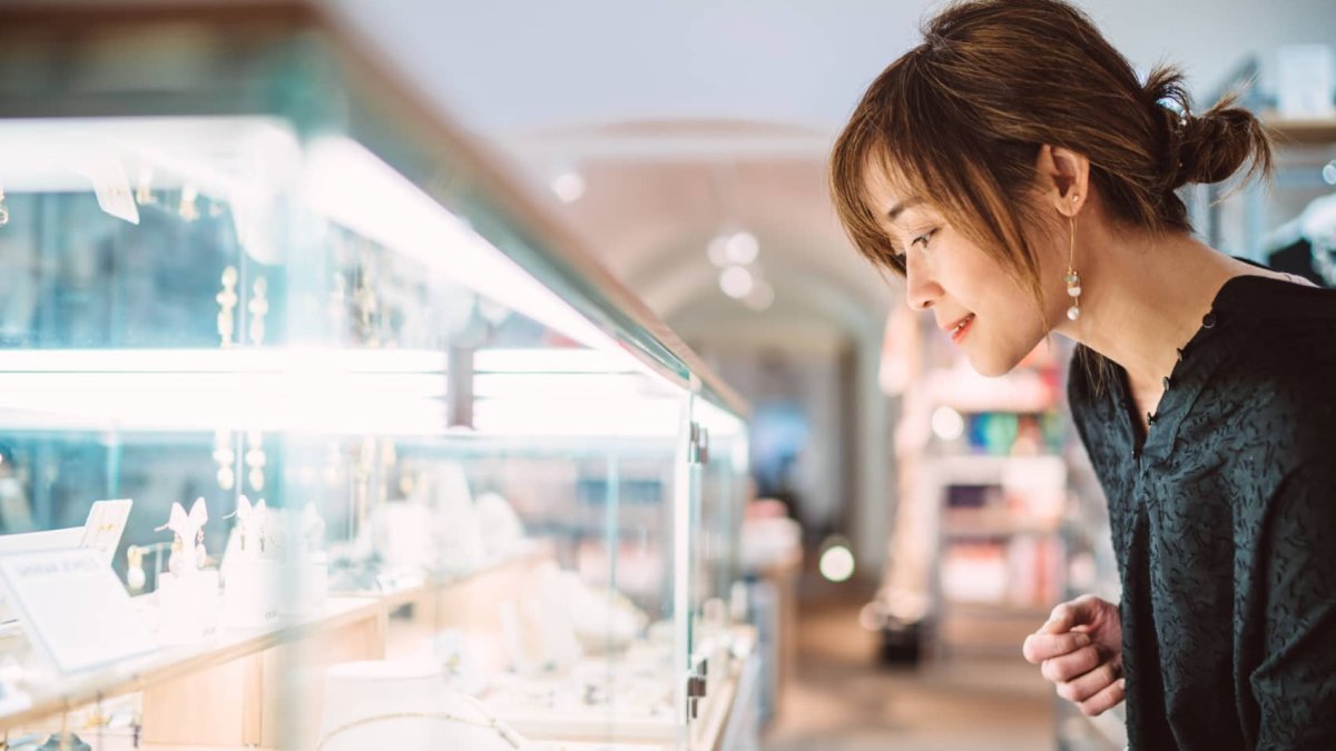 Why overspending is one of the biggest financial mistakes you can make, advisors say - Vimarsana News
