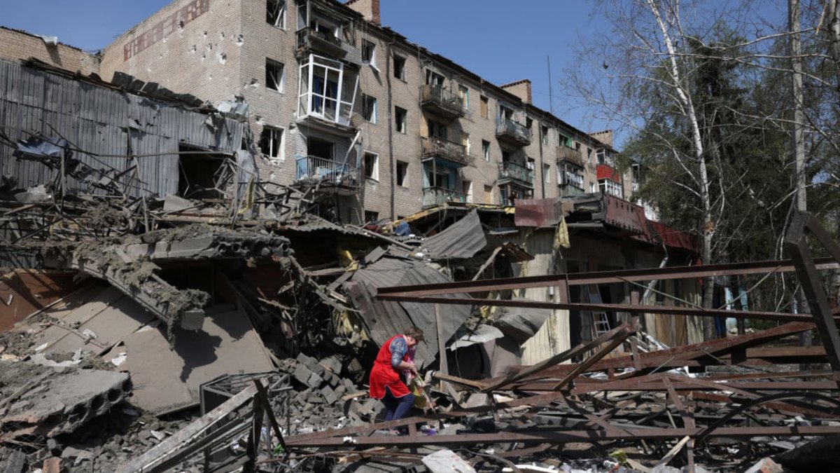 Ukraine war live updates: Russia battles floods as Ural river swells; Moscow hits 'critical' Ukrainian infrastructure – NBC Connecticut - Vimarsana News