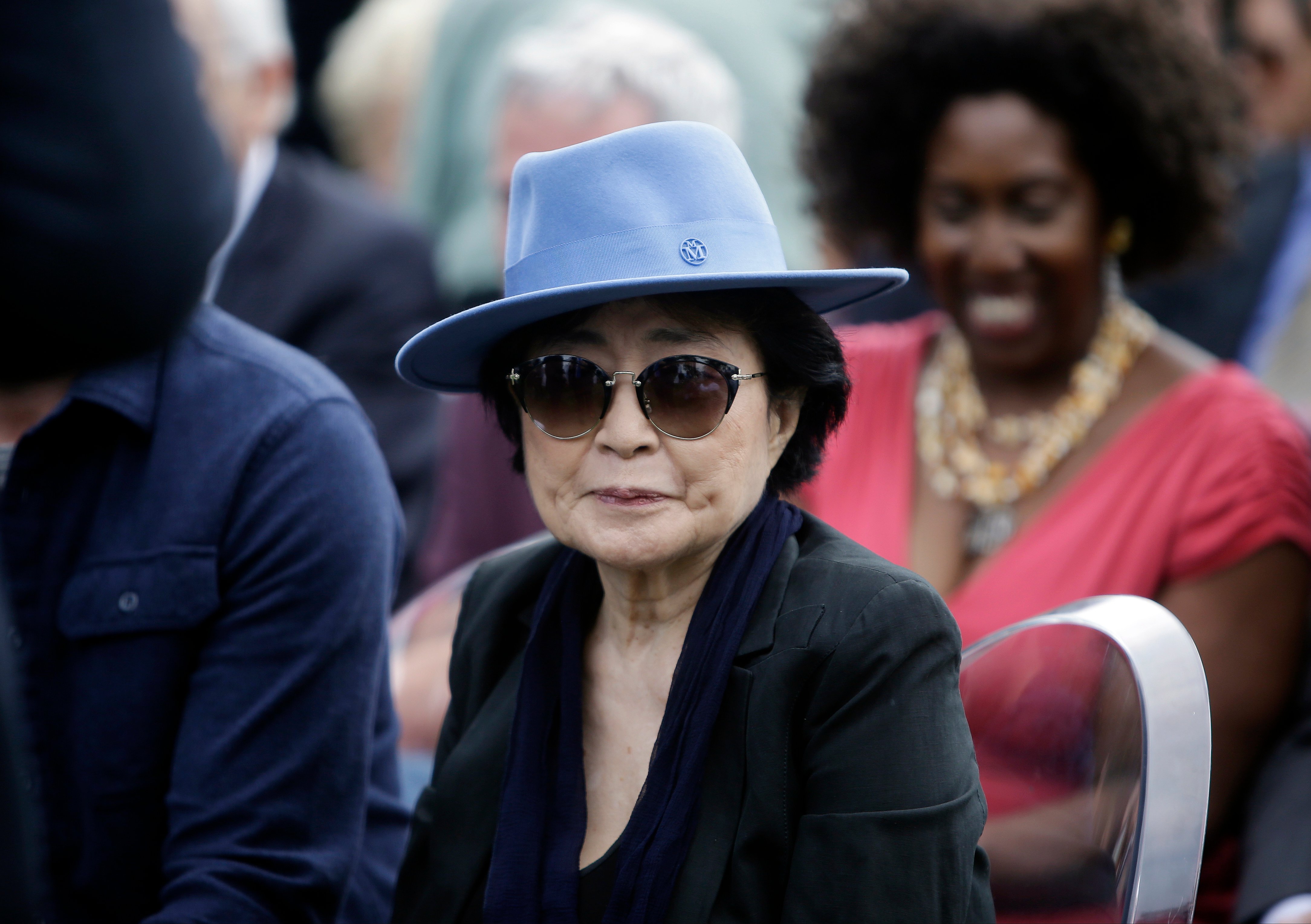 Yoko Ono receives lifetime achievement award - Vimarsana News