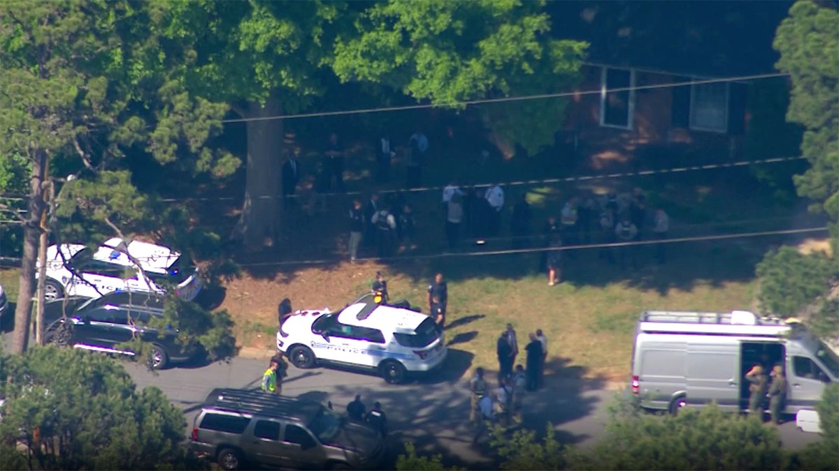 Numerous law enforcement officers struck by gunfire in Charlotte, police say – NBC Connecticut - Vimarsana News