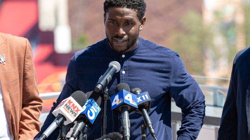 Reggie Bush speaks out on reinstatement of Heisman Trophy: ‘I did it the right way'