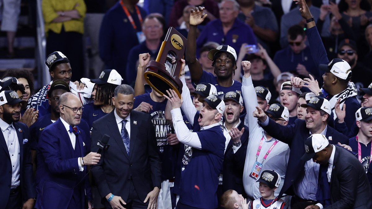 UConn routs Purdue 7560 in men’s national championship NBC Connecticut