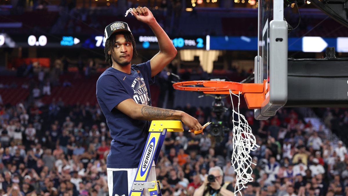 UConn freshman Stephon Castle declares for NBA draft โ NBC Connecticut