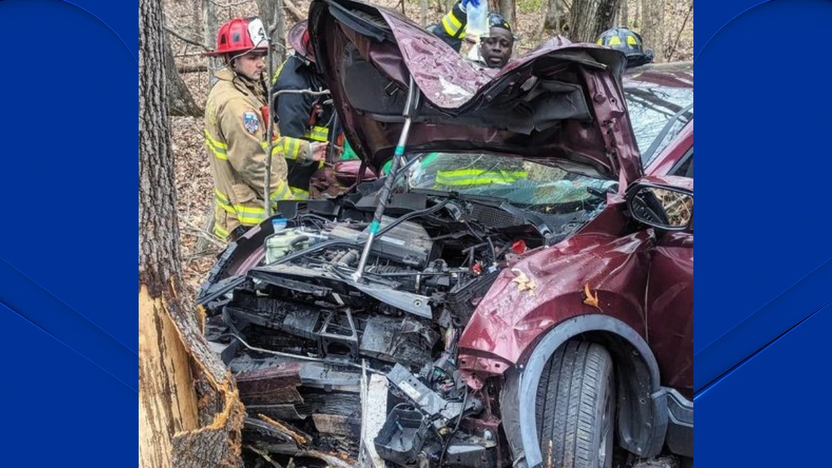 Serious injuries reported in Manchester car crash – NBC Connecticut