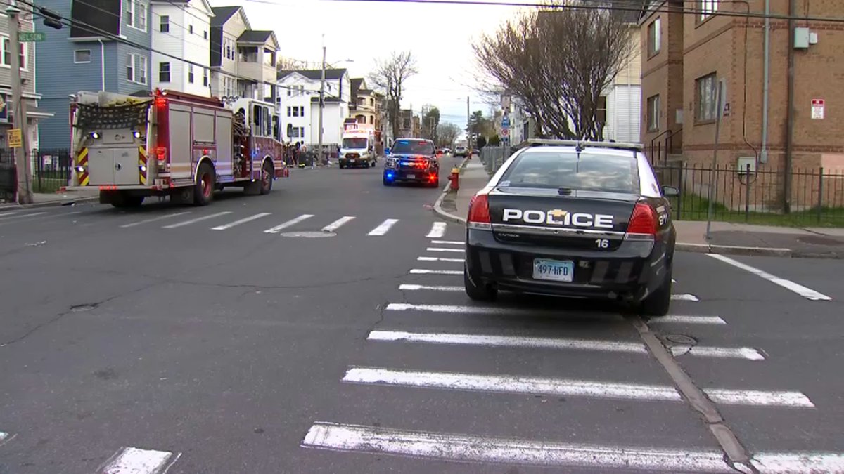 2 pedestrians injured after being hit by car in Hartford – NBC Connecticut