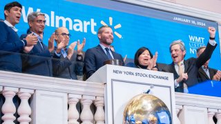 The New York Stock Exchange welcomes Walmart (NYSE: WMT), today, Tuesday, January 16, 2024, in recognition of the International CFO Summit. To honor the occasion, John David Rainey, Executive Vice President & Chief Financial Officer, joined by Chris Taylor, Vice President, NYSE Listings and Services, rings The Opening Bell®.  