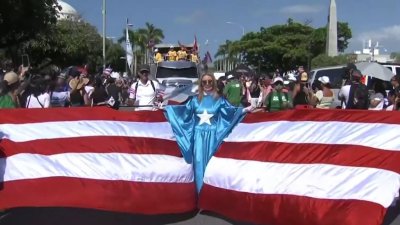 Thousands celebrate at first-ever Puerto Rican parade in San Juan