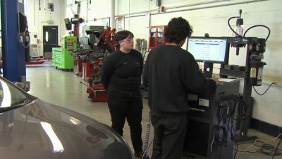 CT students are becoming certified emission test inspectors