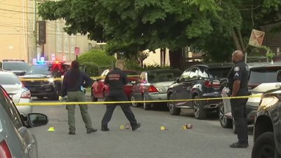 Four people injured in Waterbury shooting: police