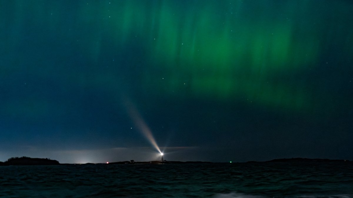 Northern lights visible in Boston area, across New England NBC