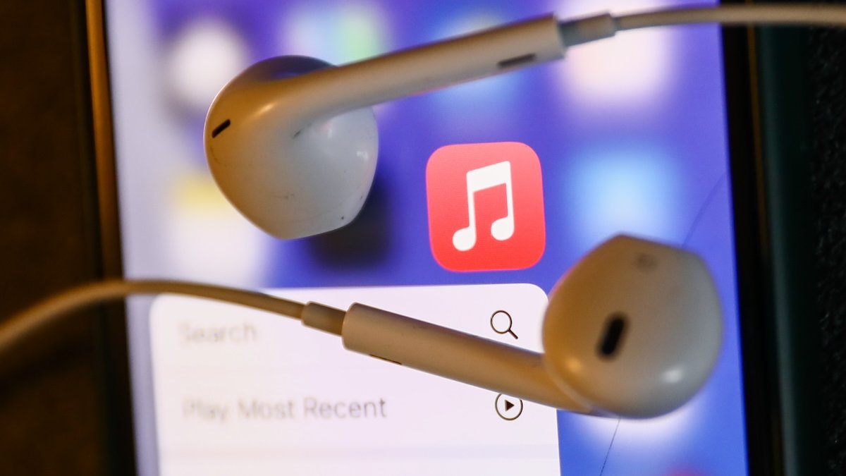 Apple Music s 100 Best Albums List Lauryn Hill Michael Jackson Make apple-music-s-100-best-albums-list-lauryn-hill-michael-jackson-make