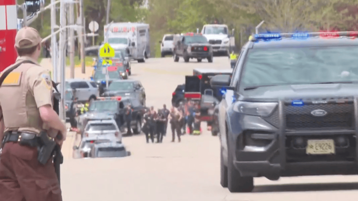 Wisconsin police killed student outside school – NBC Connecticut - Vimarsana News