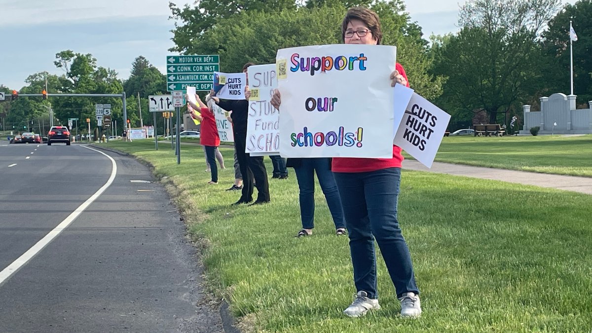 Enfield teachers continue to push for requested school budget funding ...