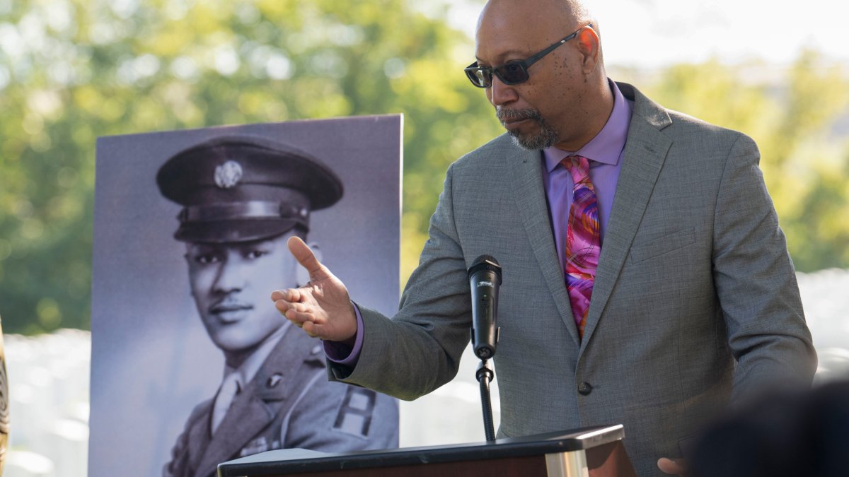 Black medic wounded on D-Day to be posthumously honored – NBC Connecticut