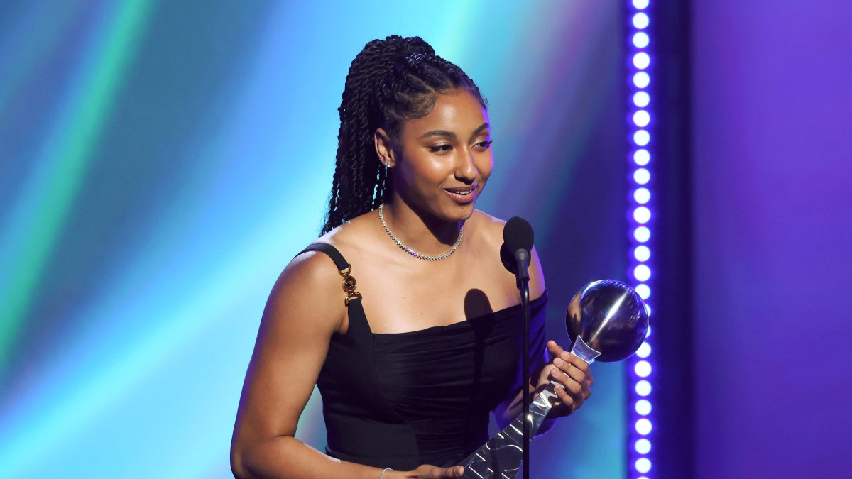 USC’s JuJu Watkins wins breakthrough athlete at The ESPYS – NBC Connecticut