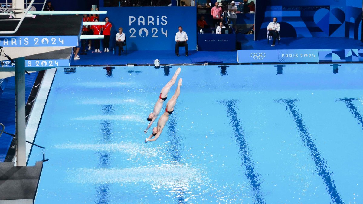 Famous Diving Pool Why is water sprayed on pools during Olympic diving? – NBC Connecticut